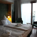 Wernerwald - Restaurant, Wellness, Events Κουξχάφεν