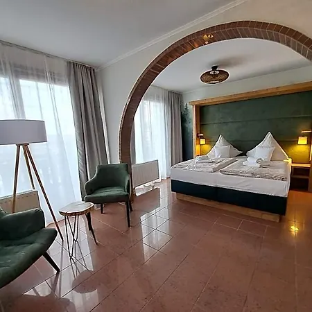 Ξενοδοχείο Wernerwald - Restaurant, Wellness & Events 4*