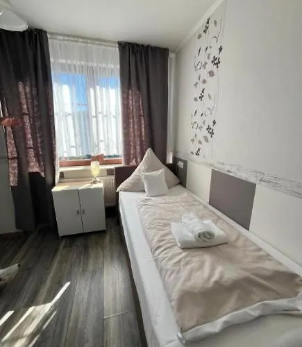 沃奈尔瓦尔德酒店 4*